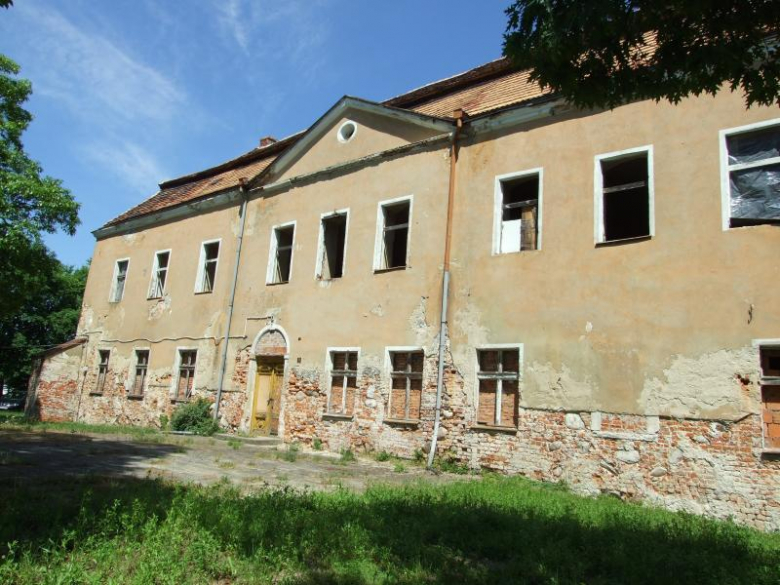 Widok pałacu od strony południowo-wschodniej 