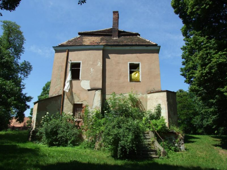 Widok pałacu od strony wschodniej 