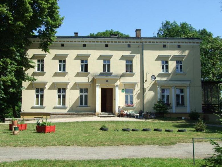 Widok pałacu od strony południowej, zbliżenie