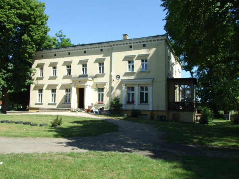 Widok pałacu od strony południowo-wschodniej