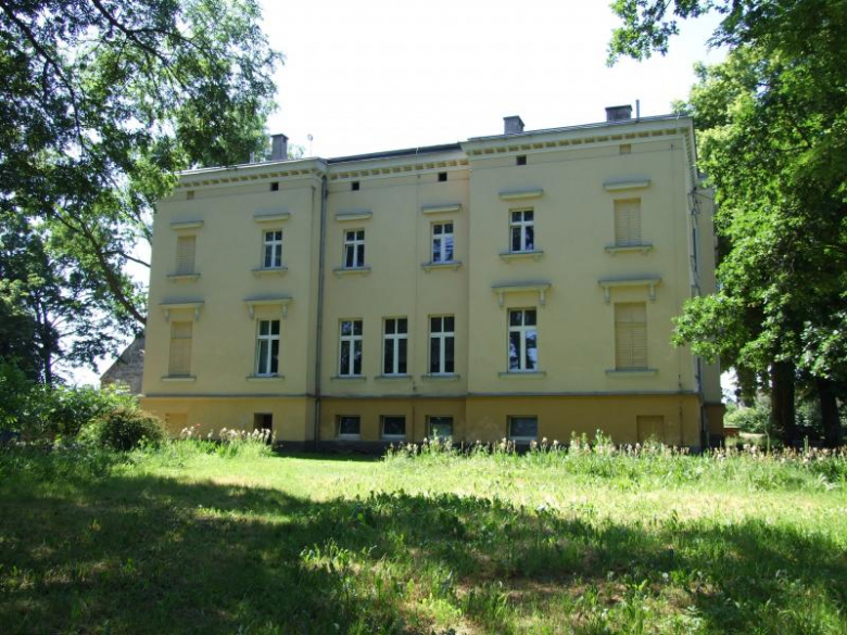 Widok pałacu od strony północnej