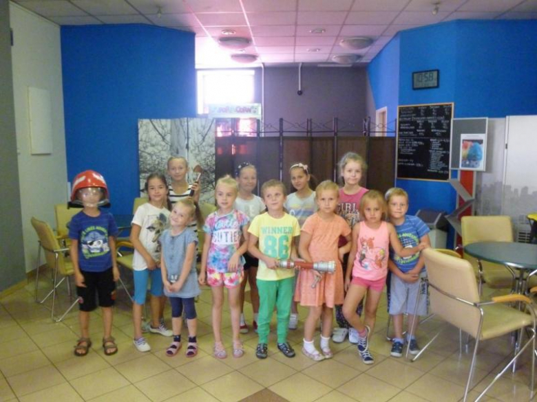 Spotkanie strażaków z dziećmi