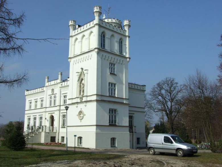 Widok pałacu od strony południowo-wschodniej