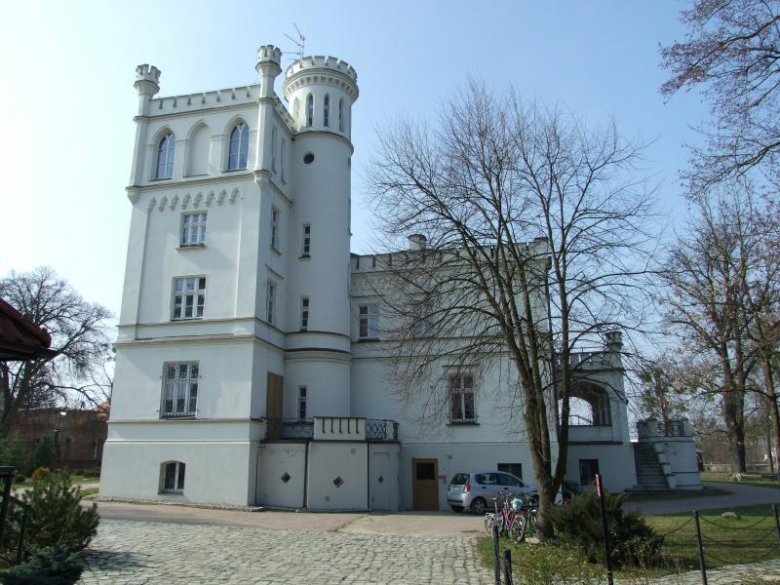 Widok pałacu od strony wschodniej