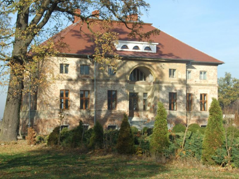 Widok pałacu od wschodu