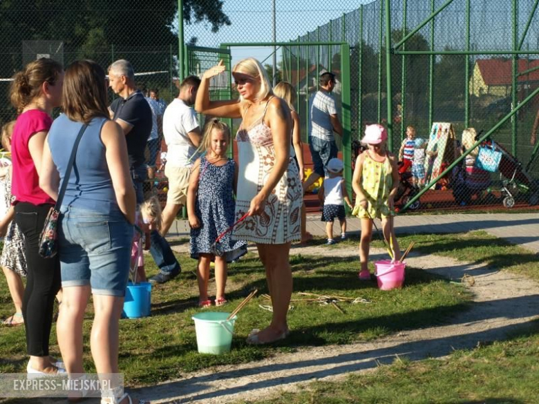 Rodzinny piknik w Lutyni