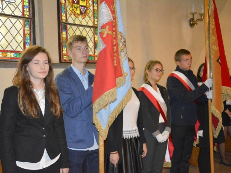 Uroczystości pod pomnikiem