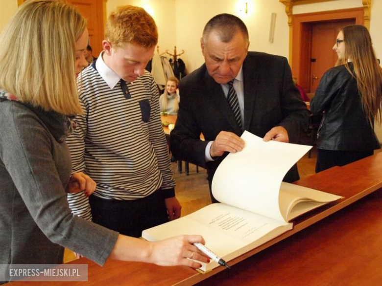 !0 edycja wręczenia stypendiów