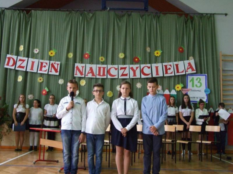 Uroczystości w szkole w Udaninie