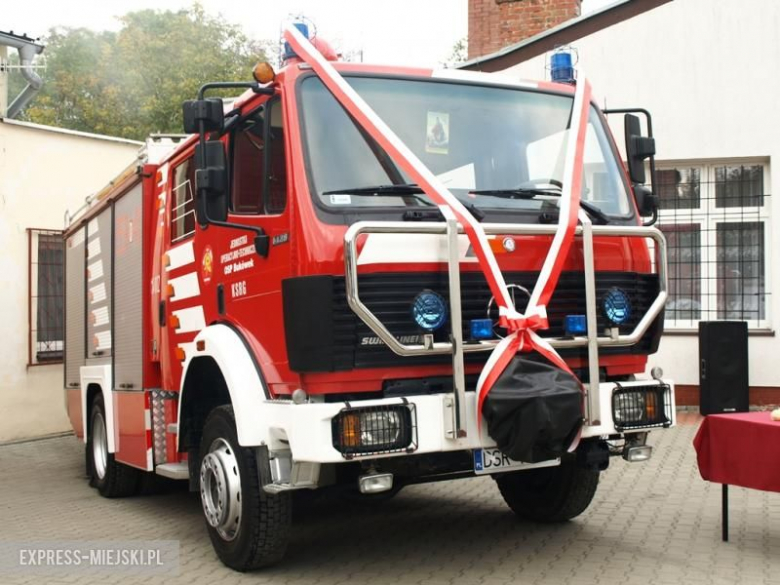 Przekazanie wozu strażackiego 