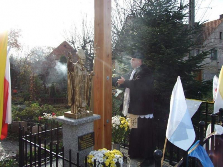 Ceremonia poświęcenia krzyża w Udaninie