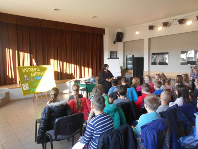 Spotkanie uczniów z pisarką