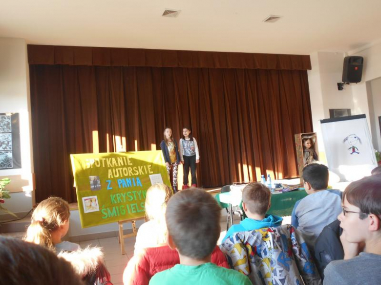 Spotkanie uczniów z pisarką