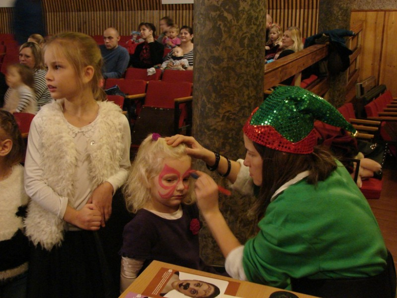 Spotkanie dzieci z Mikołajem w Kostomłotach 