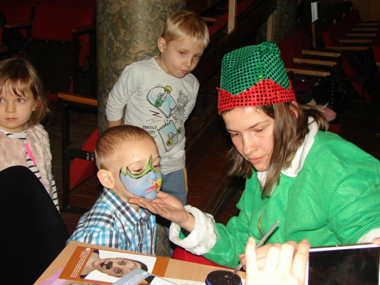 Spotkanie dzieci z Mikołajem w Kostomłotach 