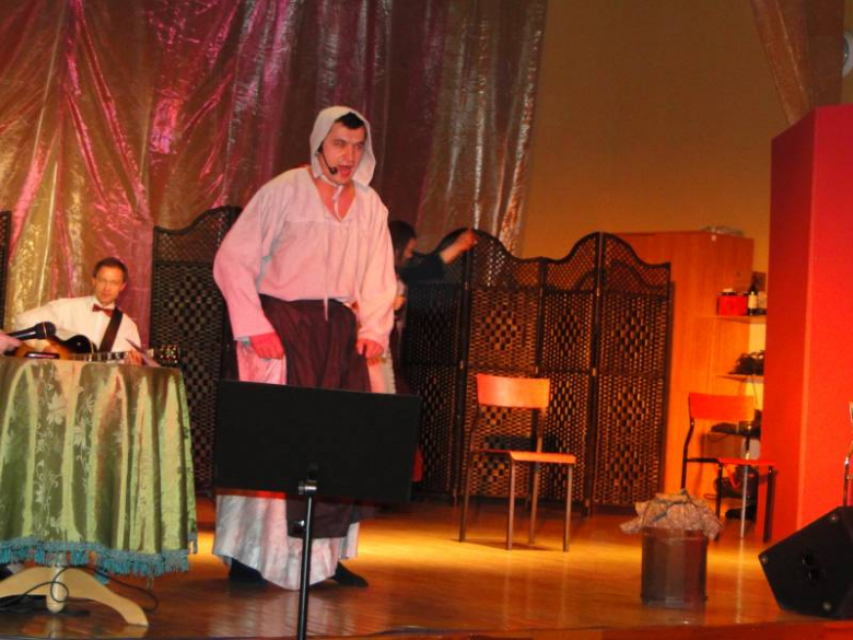 Występ Grupy Teatralno - Kabaretowej DK - Środa Śląska 2011