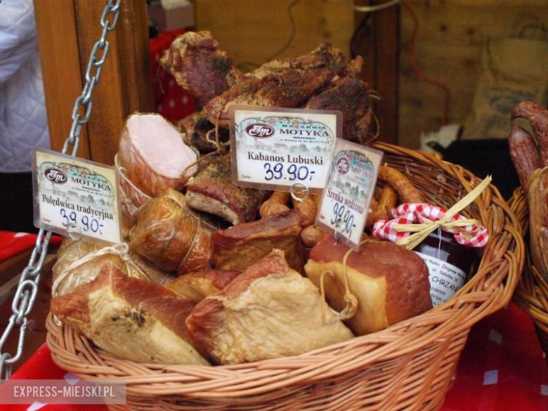 Świąteczny jarmark bożonarodzeniowy