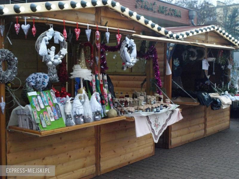 Świąteczny jarmark bożonarodzeniowy