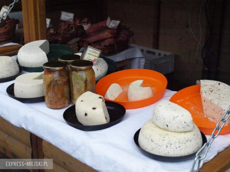 Świąteczny jarmark bożonarodzeniowy