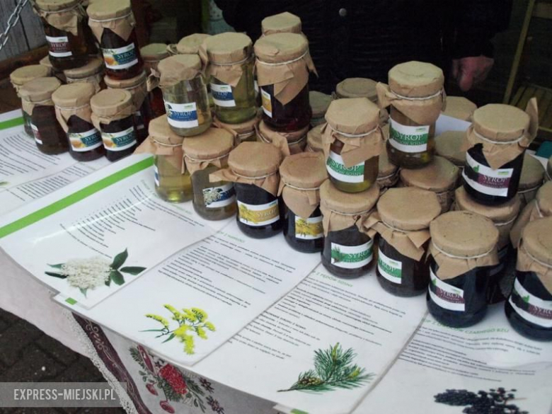 Świąteczny jarmark bożonarodzeniowy