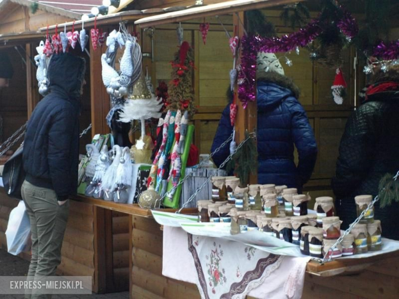 Świąteczny jarmark bożonarodzeniowy