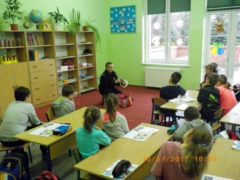 Spotkanie strażaków z uczniami