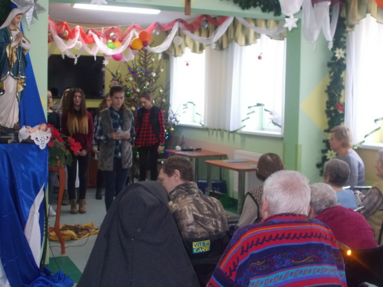 Gimnazjaliści przygotowali przedstawienie jasełkowe