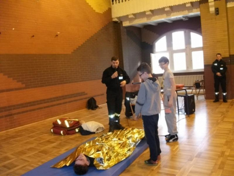 Spotkanie strażaków z uczniami