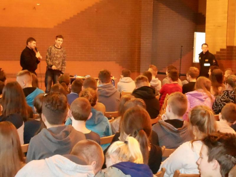 Spotkanie strażaków z uczniami