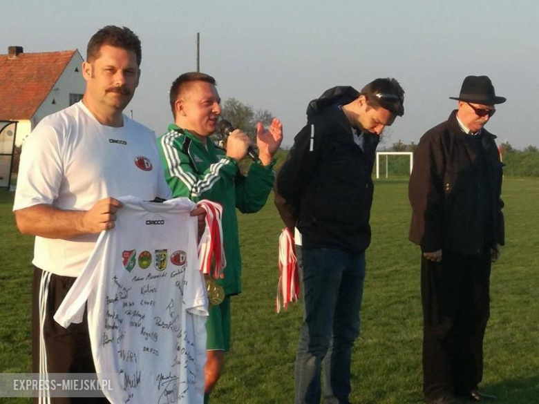 Memorniał im. Dariusza Szewczyka w Komornikach