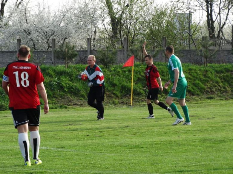 Memorniał im. Dariusza Szewczyka w Komornikach