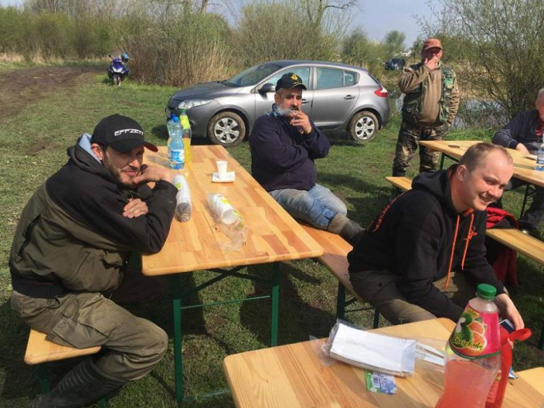 Zawody wędkarskie w Piekarach