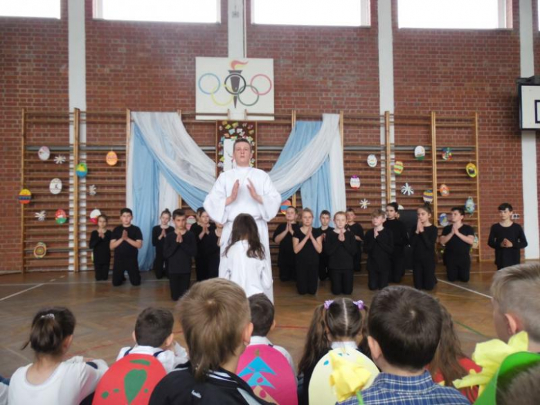 Apel w szkole w Szczepanowie