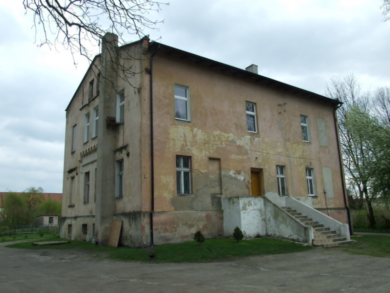 Widok pałacu od strony wschodniej