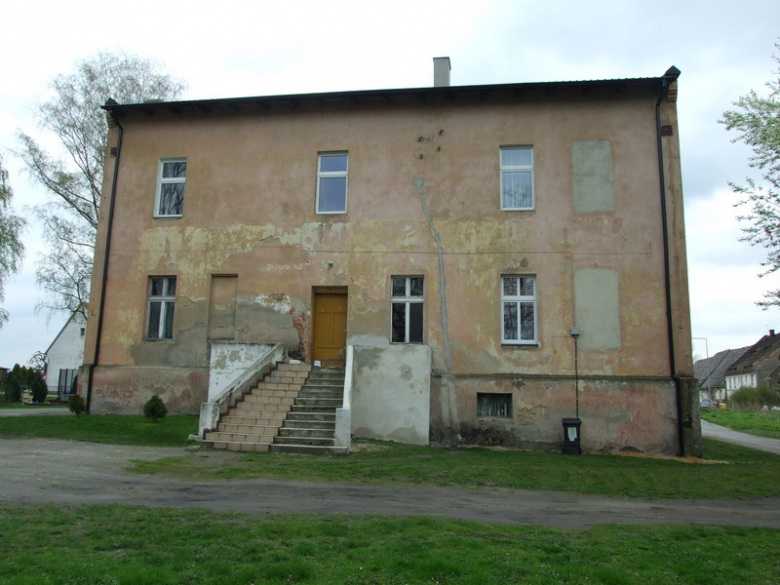 Widok pałacu od strony zachodniej 