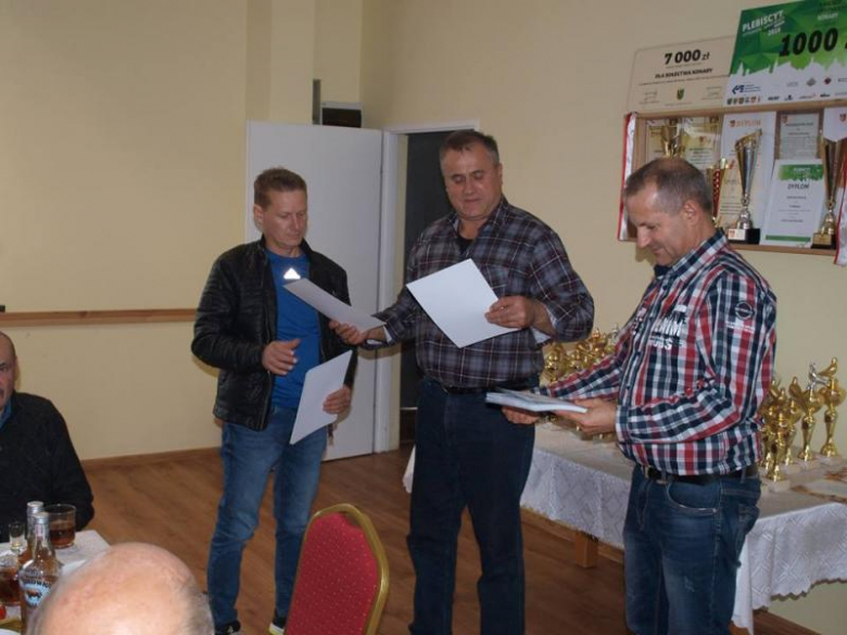 Wręczenie nagród dla członków