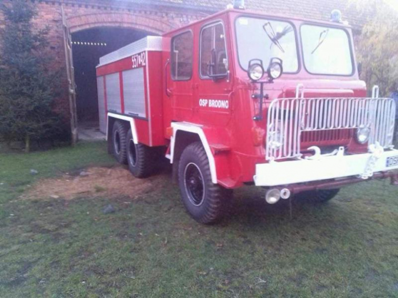 Strażacy sprzedają swój wóz tzn. Pszczółkę
