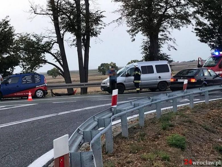 Kolizja na zjeździe z A4