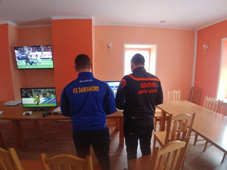 Turniej FIFA w Damianowie