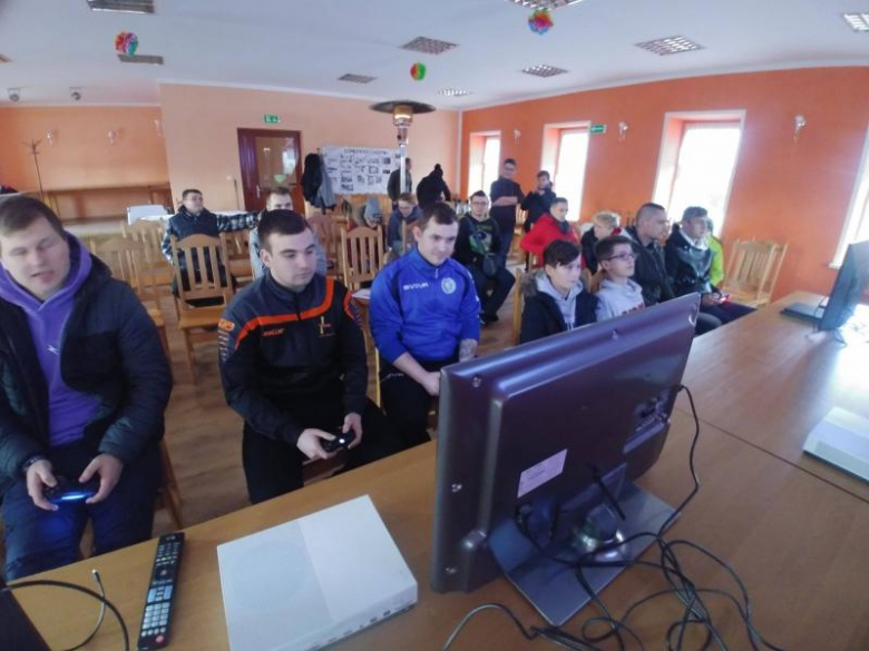 Turniej FIFA w Damianowie