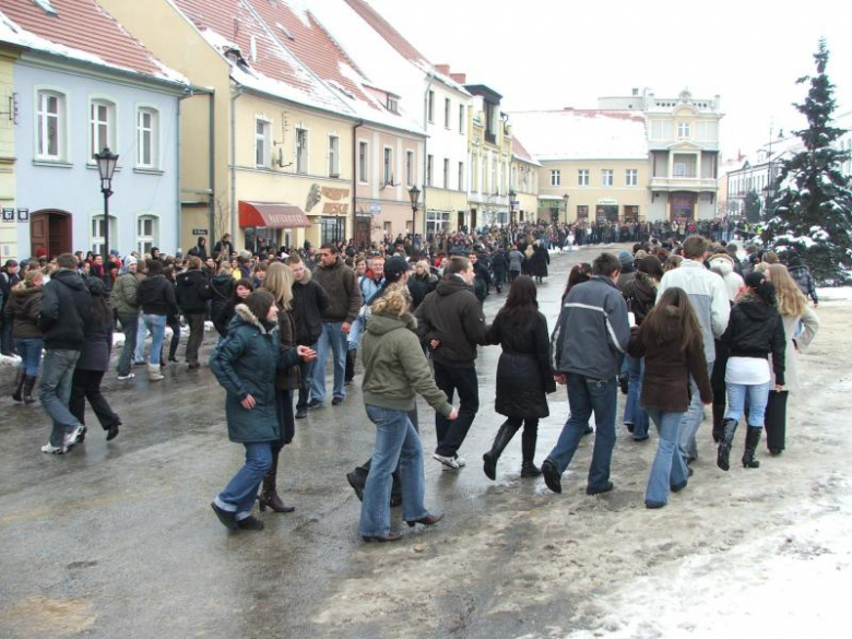 Polonez dla Rolanda na przestrzeni lat