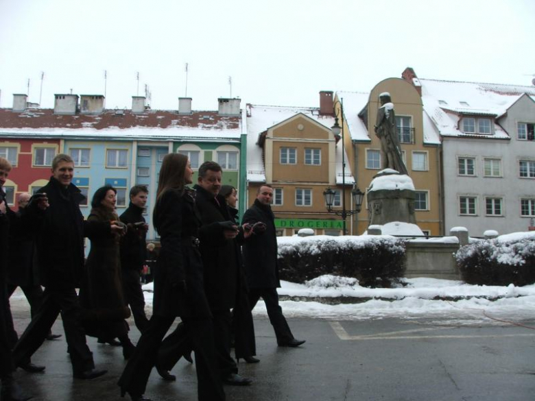 Polonez dla Rolanda na przestrzeni lat