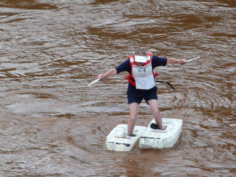 9 - Robert Korzeniowski nr 1 w chodzie po wodzie