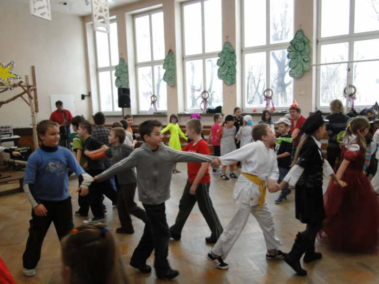 Bal karnawałowy w SP nr 3 w Środzie Śląskiej