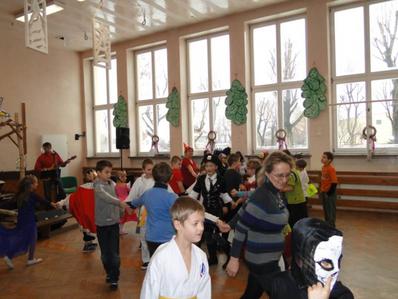 Bal karnawałowy w SP nr 3 w Środzie Śląskiej