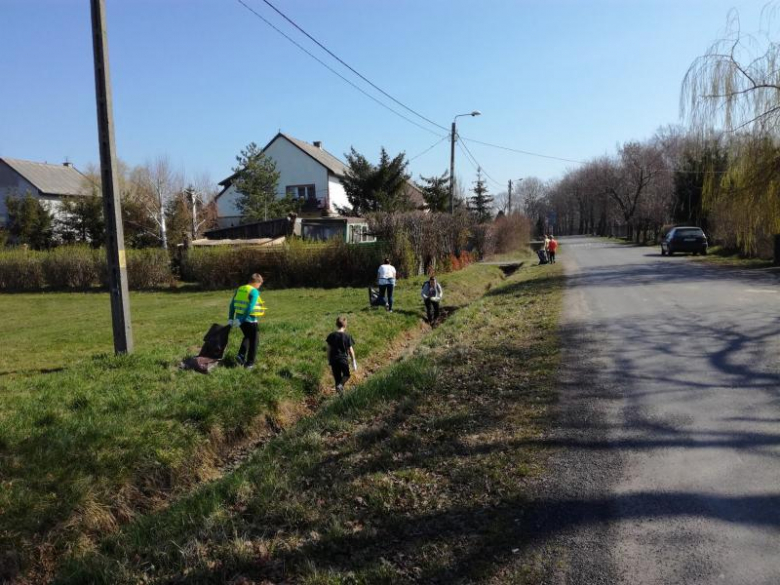Sobotnie porządkowanie wsi