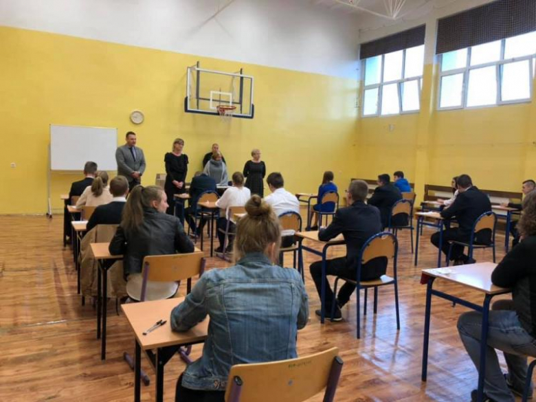 Egzamin gimnazjalny w Ujeździe Górnym