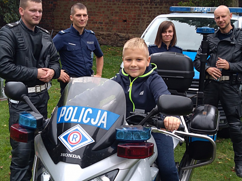 POLICJA DZIECIOM