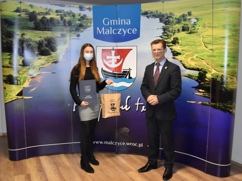 Najzdolniejszym uczniom wręczono stypendia