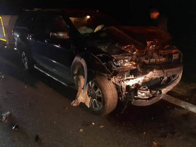 Kolizja w Kostomłotach przy stacji paliw